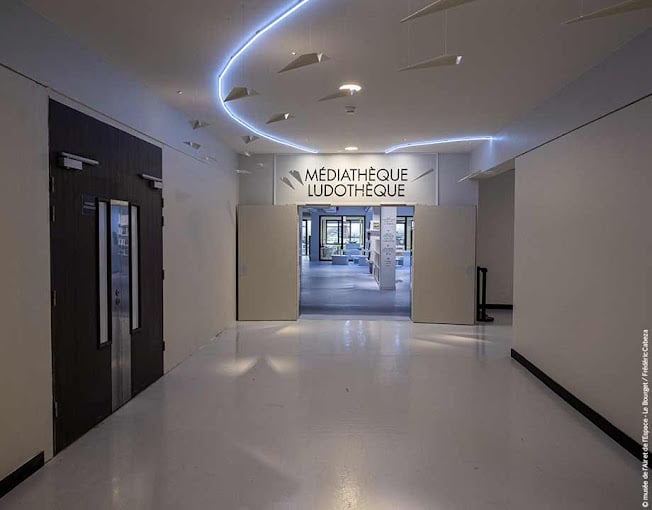 Bibliothèque, médiathèque et ludothèque du Musée de l'Air et de l'Espace 2
